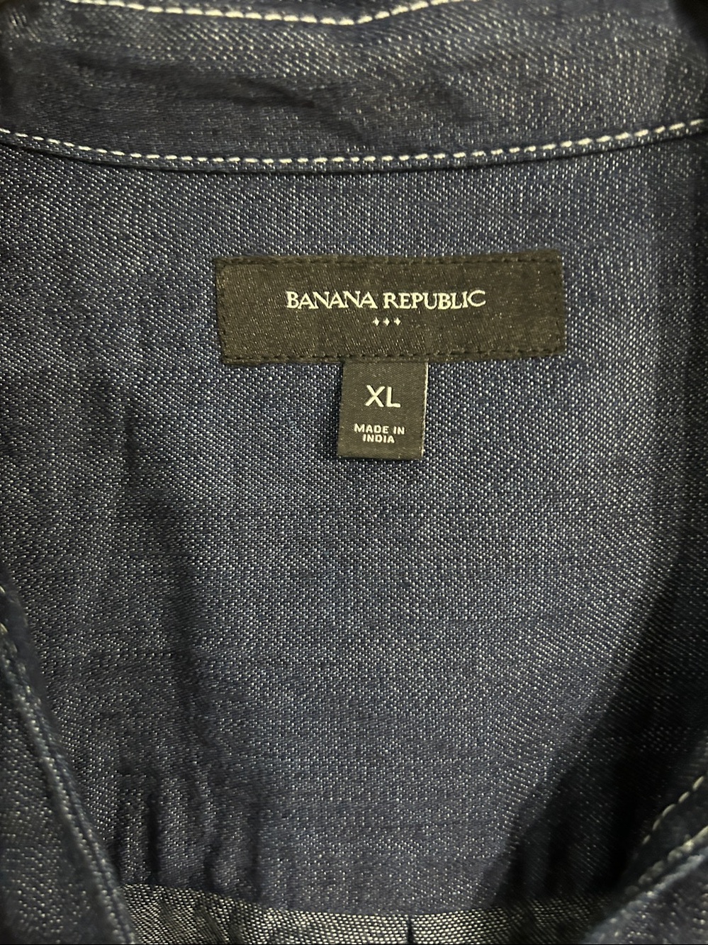 EUC Banana Republic denim popover Johnny collar top